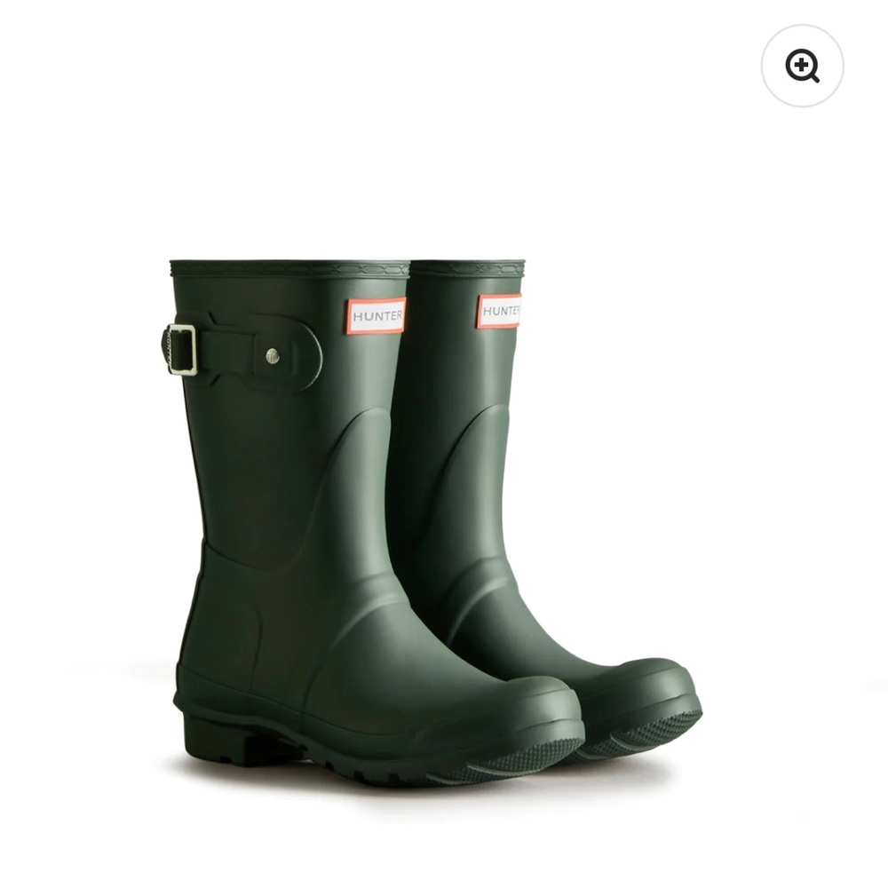 Hunter Short Back Adjustable Rain Boots Ismarken Olive/Artic Moss color